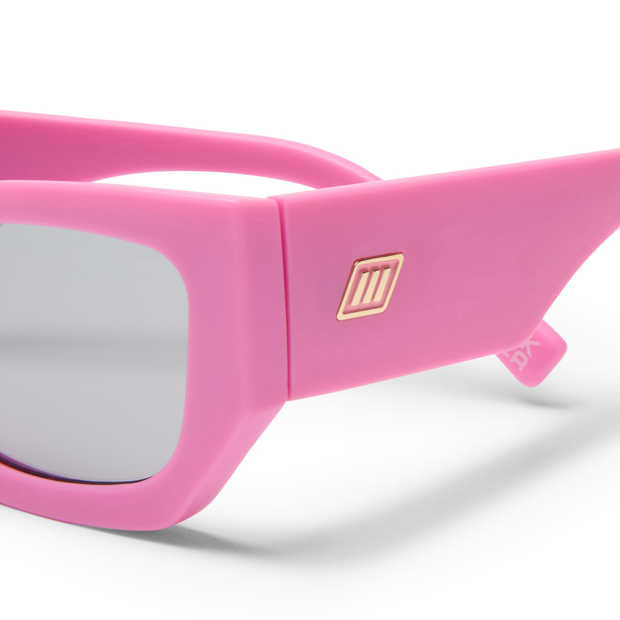 BEACHCOMBER | MATTE BUBBLEGUM PINK | SMOKE TINT | SUNGLASSES