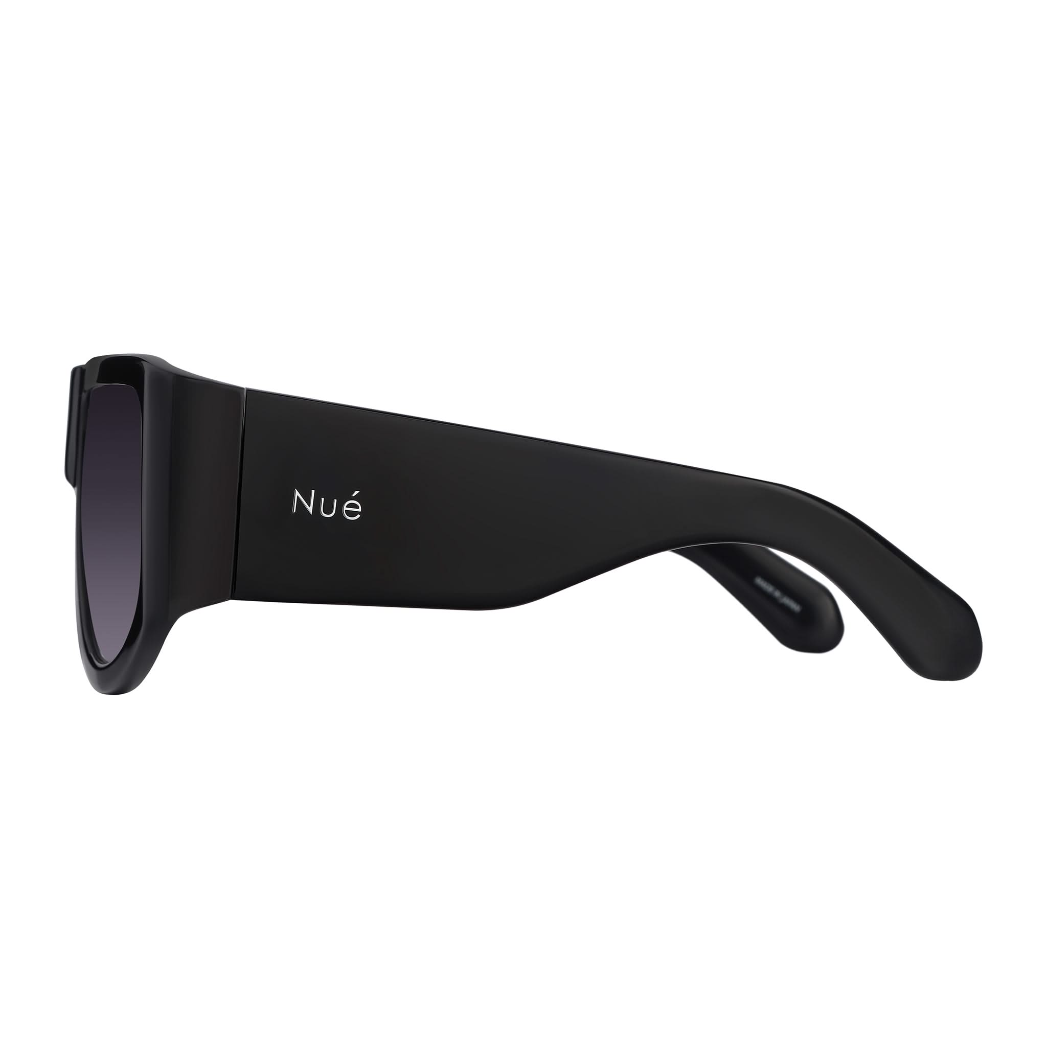 IT GIRL SUNGLASSES IN BLACK