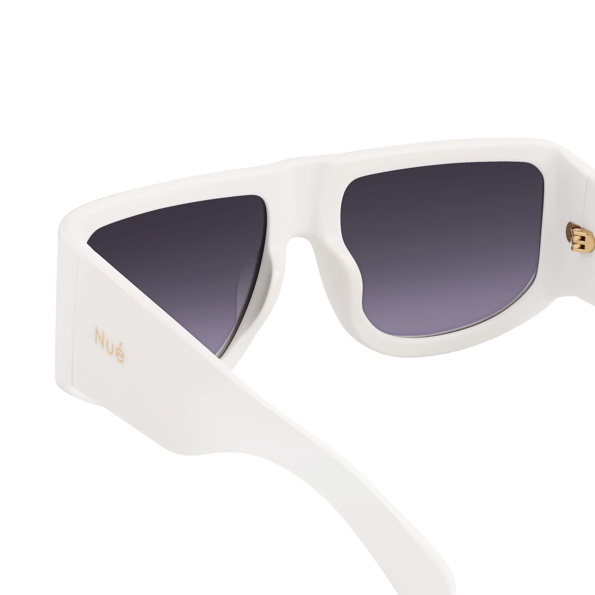 IT GIRL SUNGLASSES IN WHITE