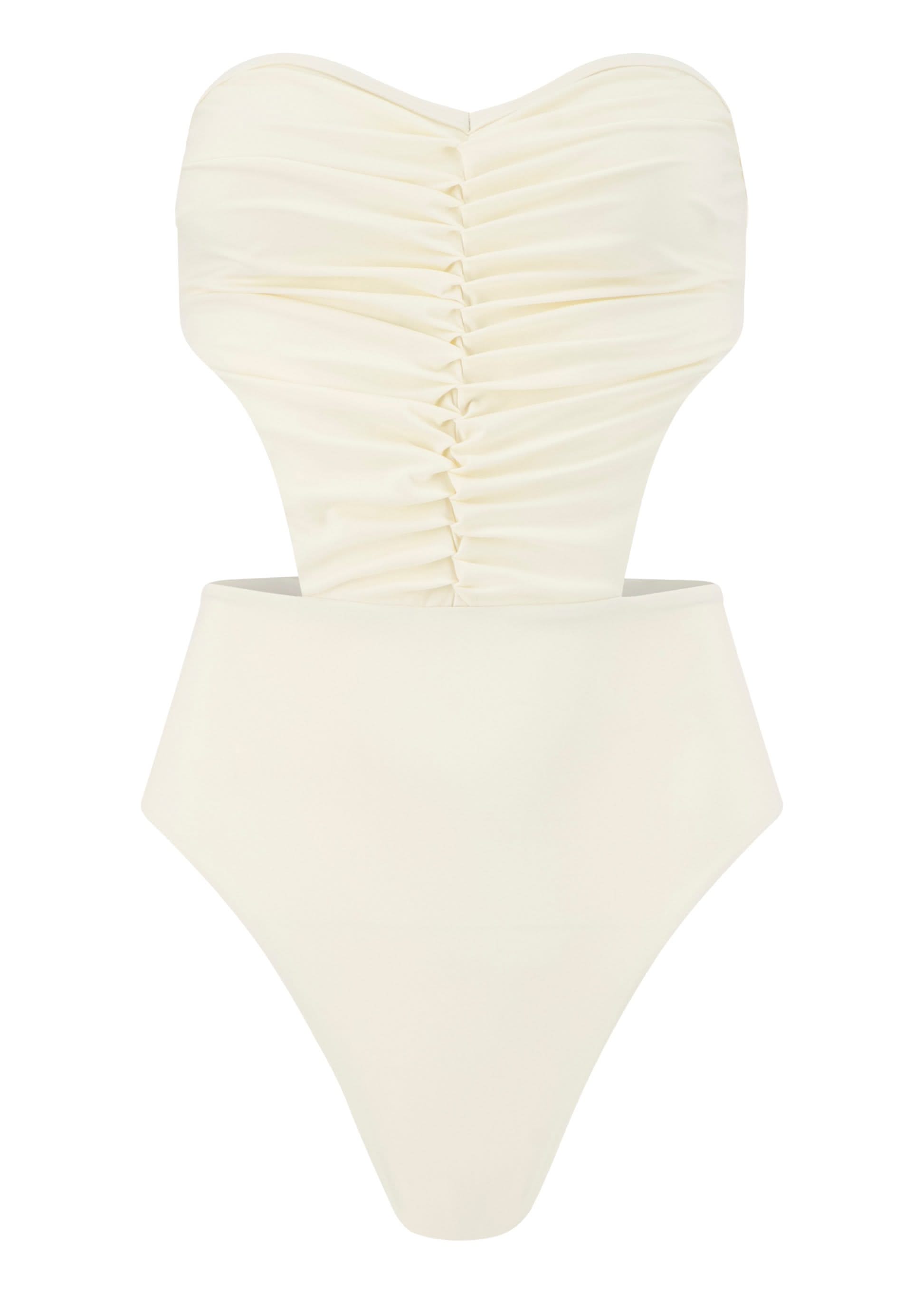 Victoria in Ivory