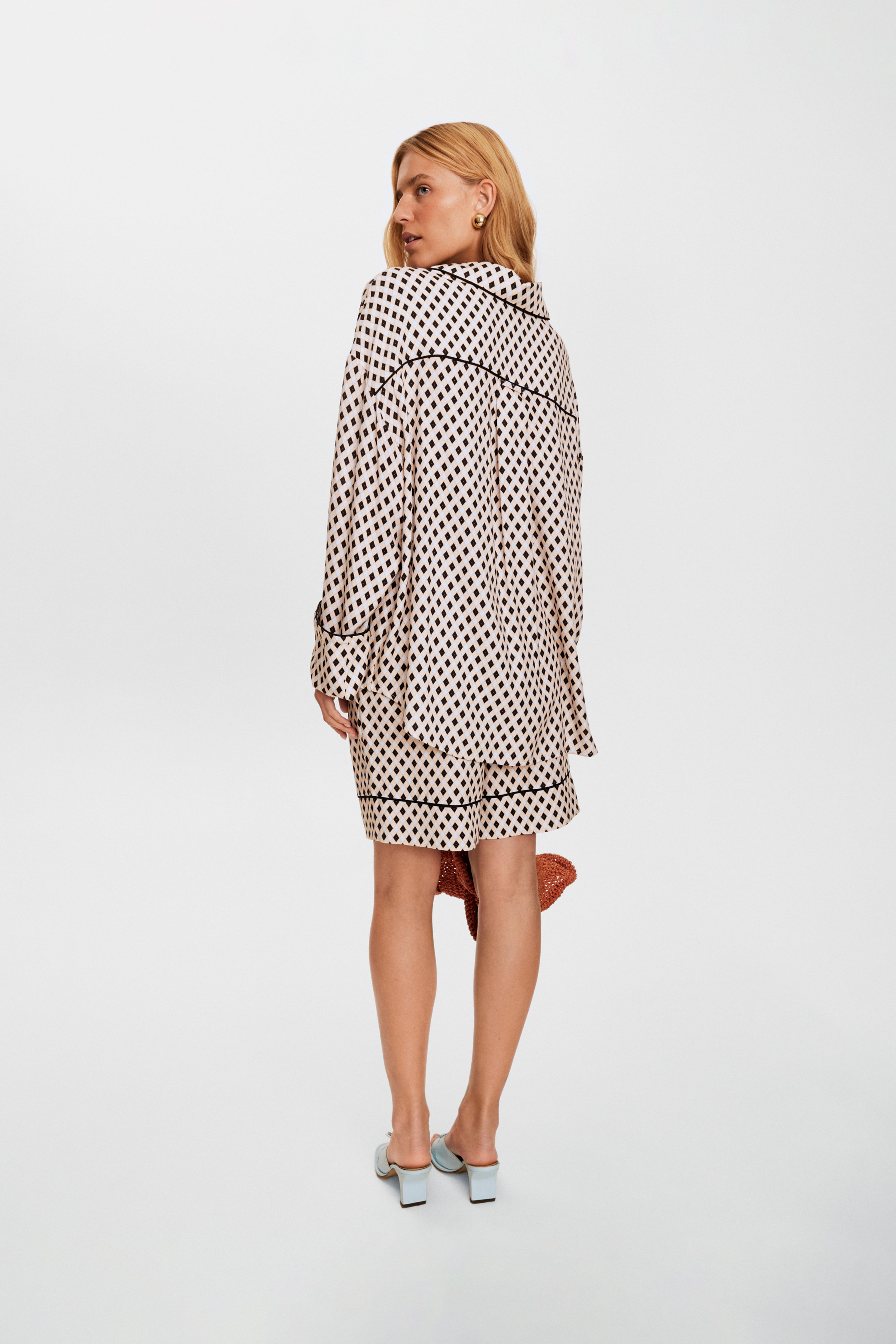 Pastelle Oversized Set with Shorts in Tie Print