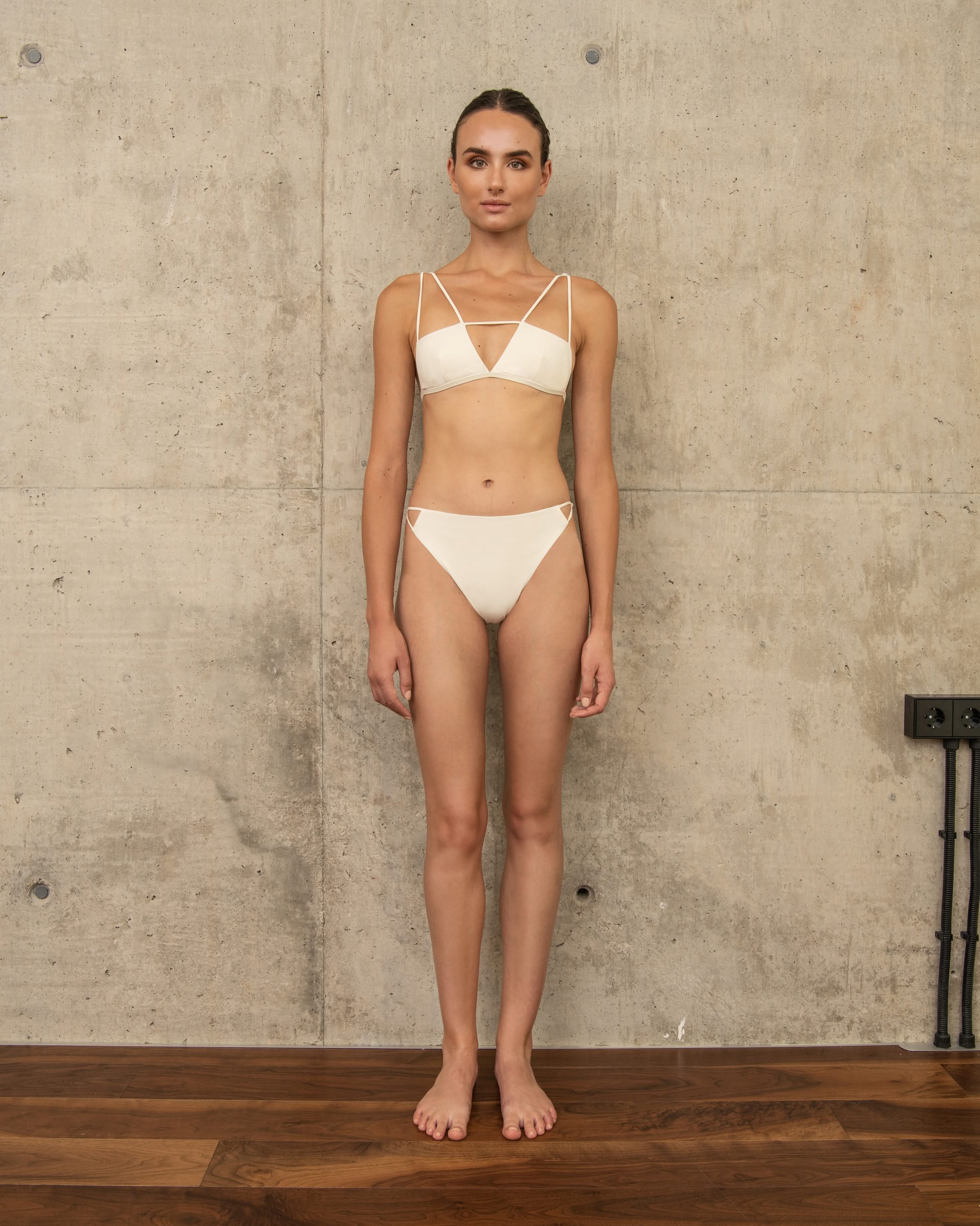 Gigi in ivory