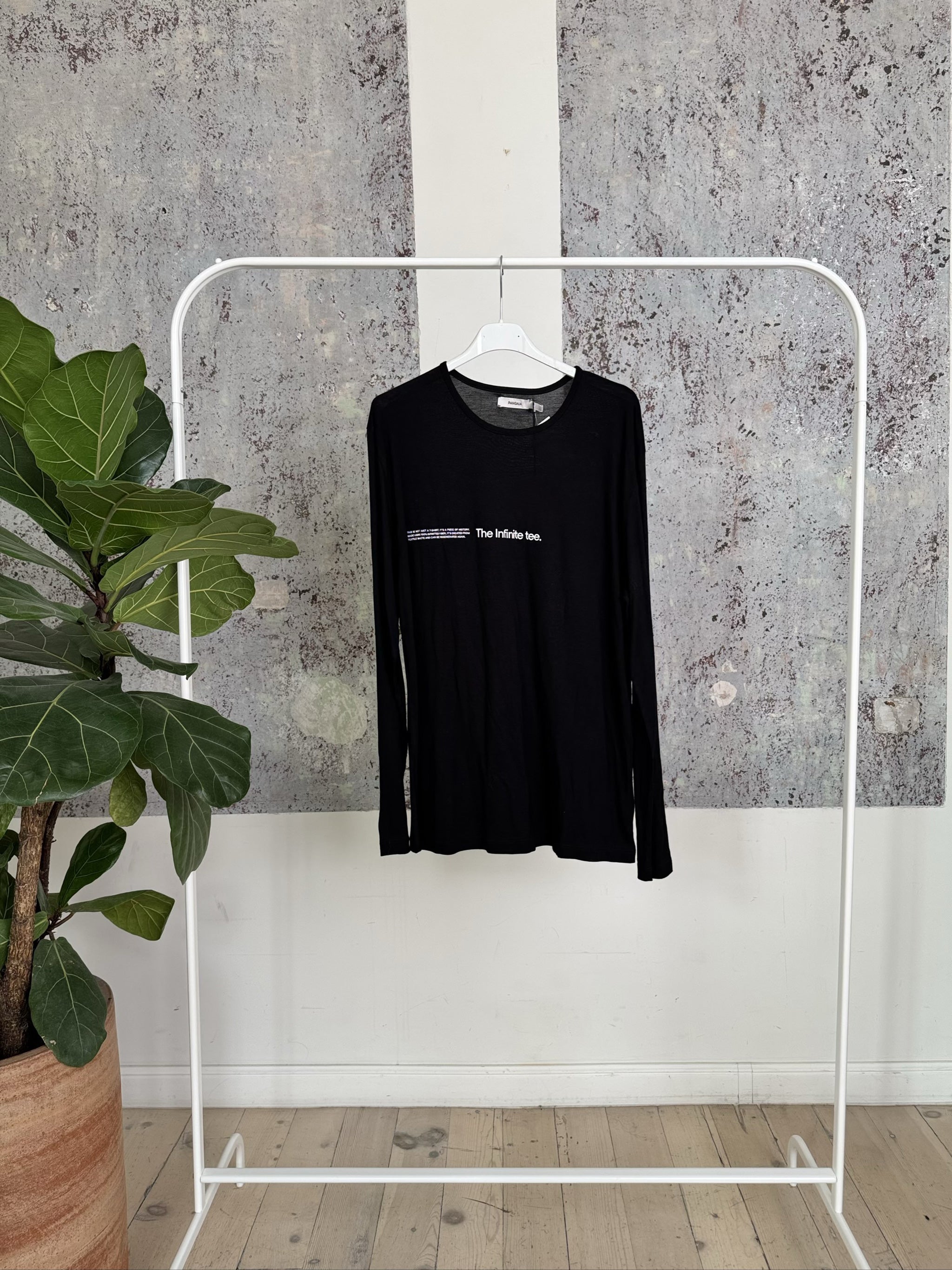 SEAWEED FIBER LONG SLEEVE T-SHIRT - BLACK - XS