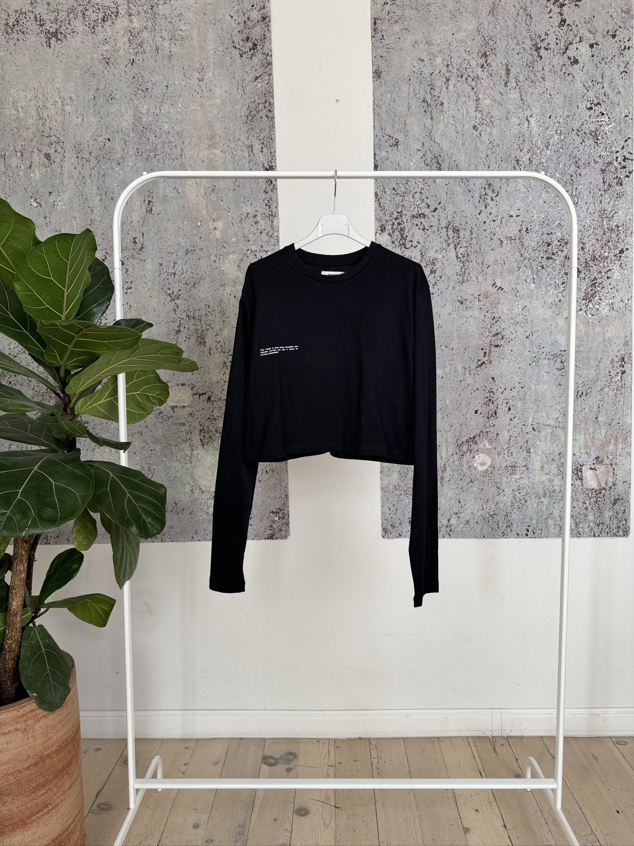 Seaweed Fiber Long Sleeve Crop 20JTU06B-JMOS01 - Black - XS
