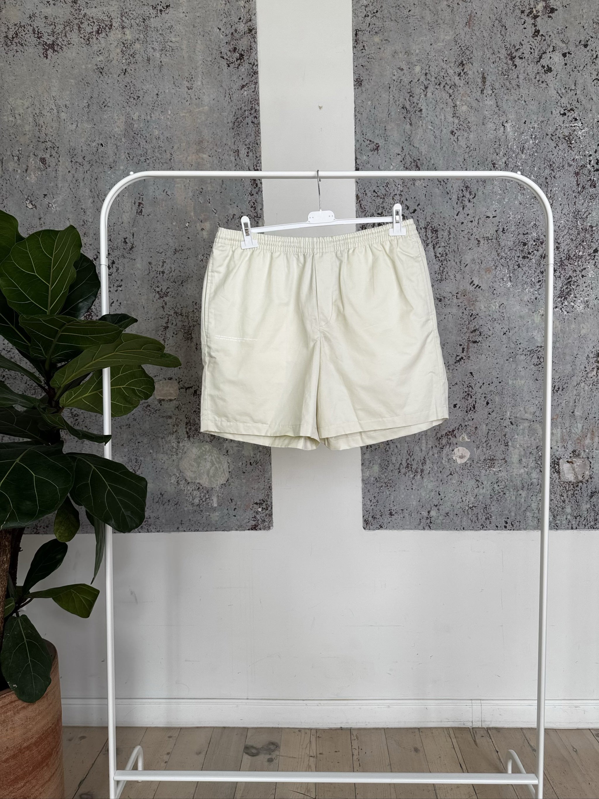 Cotton Poplin Long Elasticated Short - 10000106 - Elderflower - M