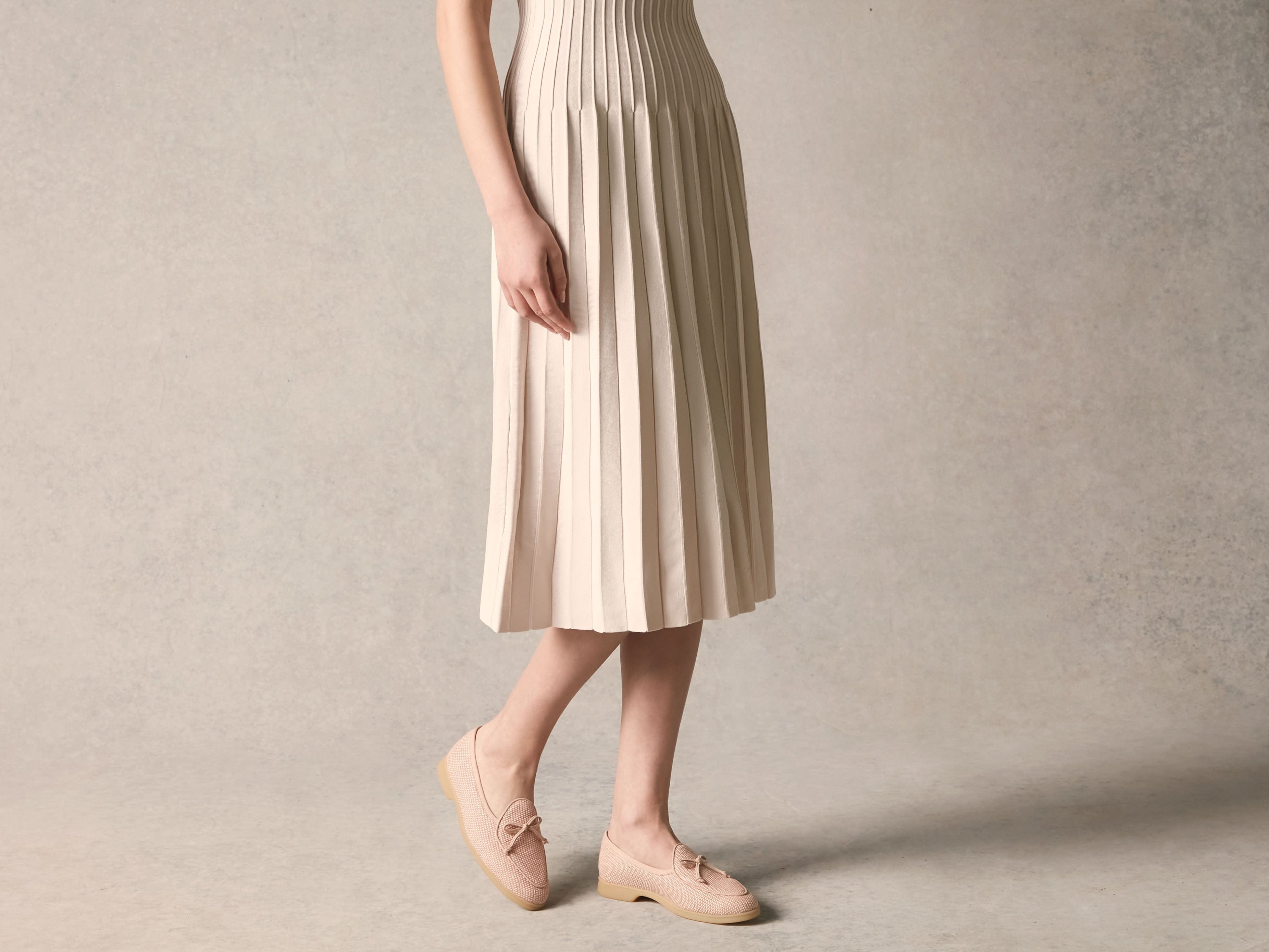 Stride String Loafers in Angel Powder Raffia with Natural Sole
