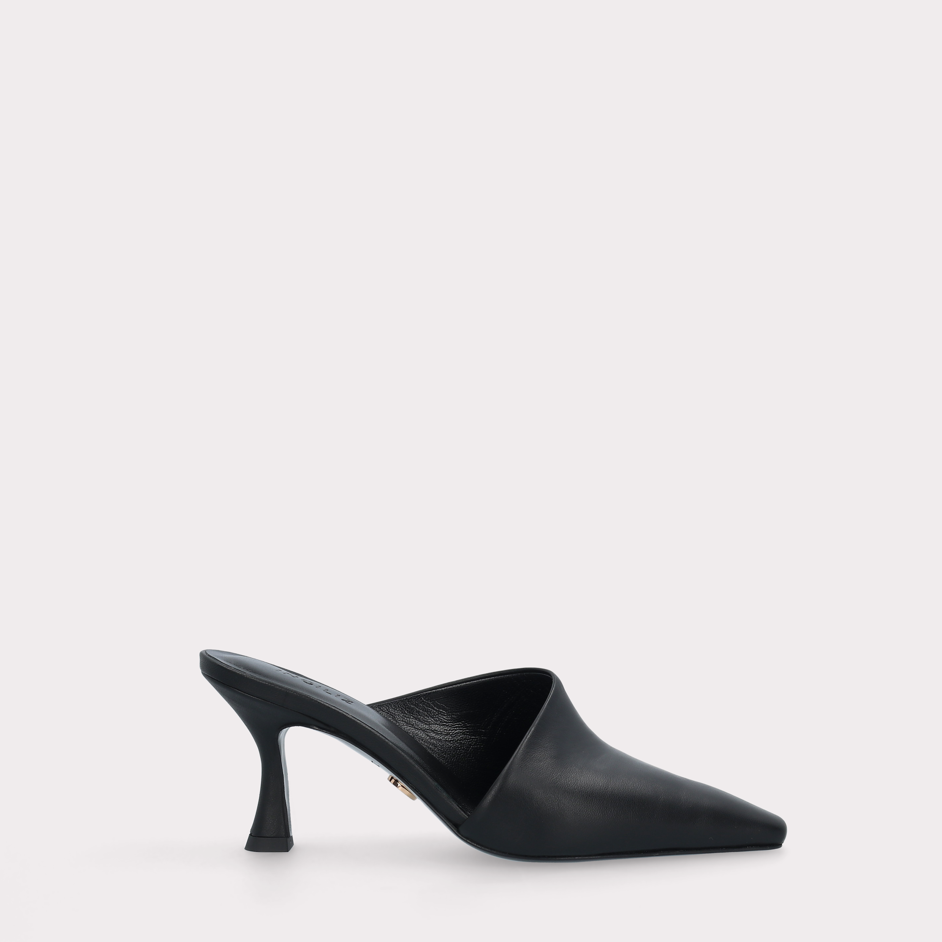 BECKA 03 BLACK LEATHER SANDALS