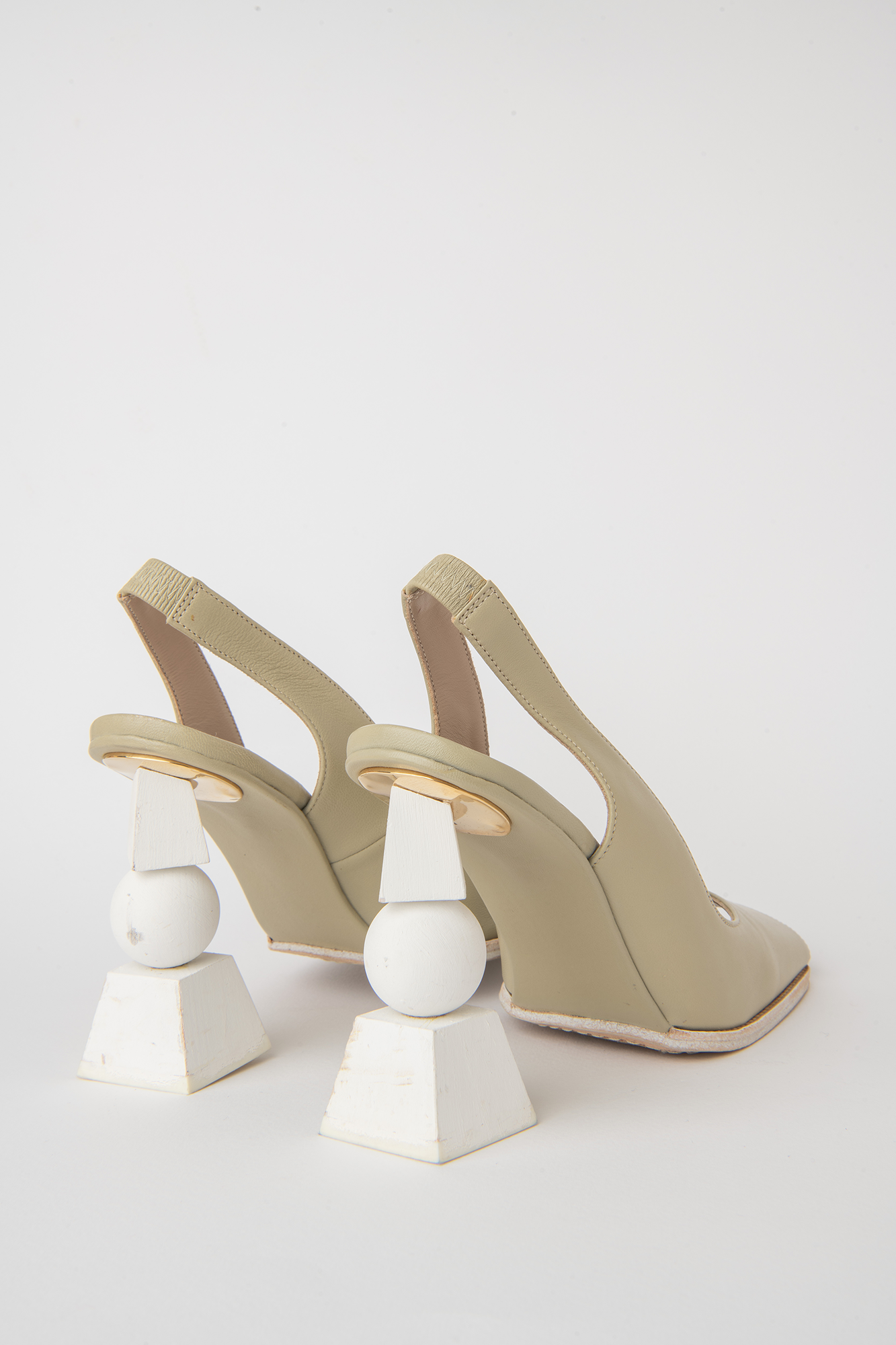 Jacquemus Les Chaussures Valerie Geometric-Heels