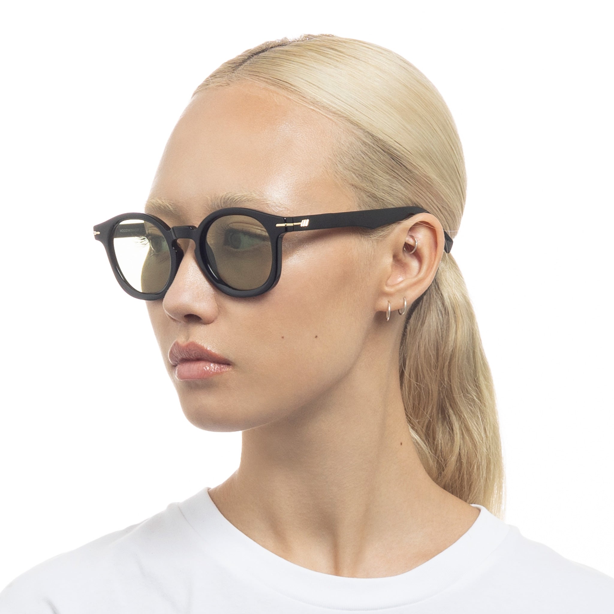 HOODWINKED | BLACK | MOSS MONO | SUNGLASSES