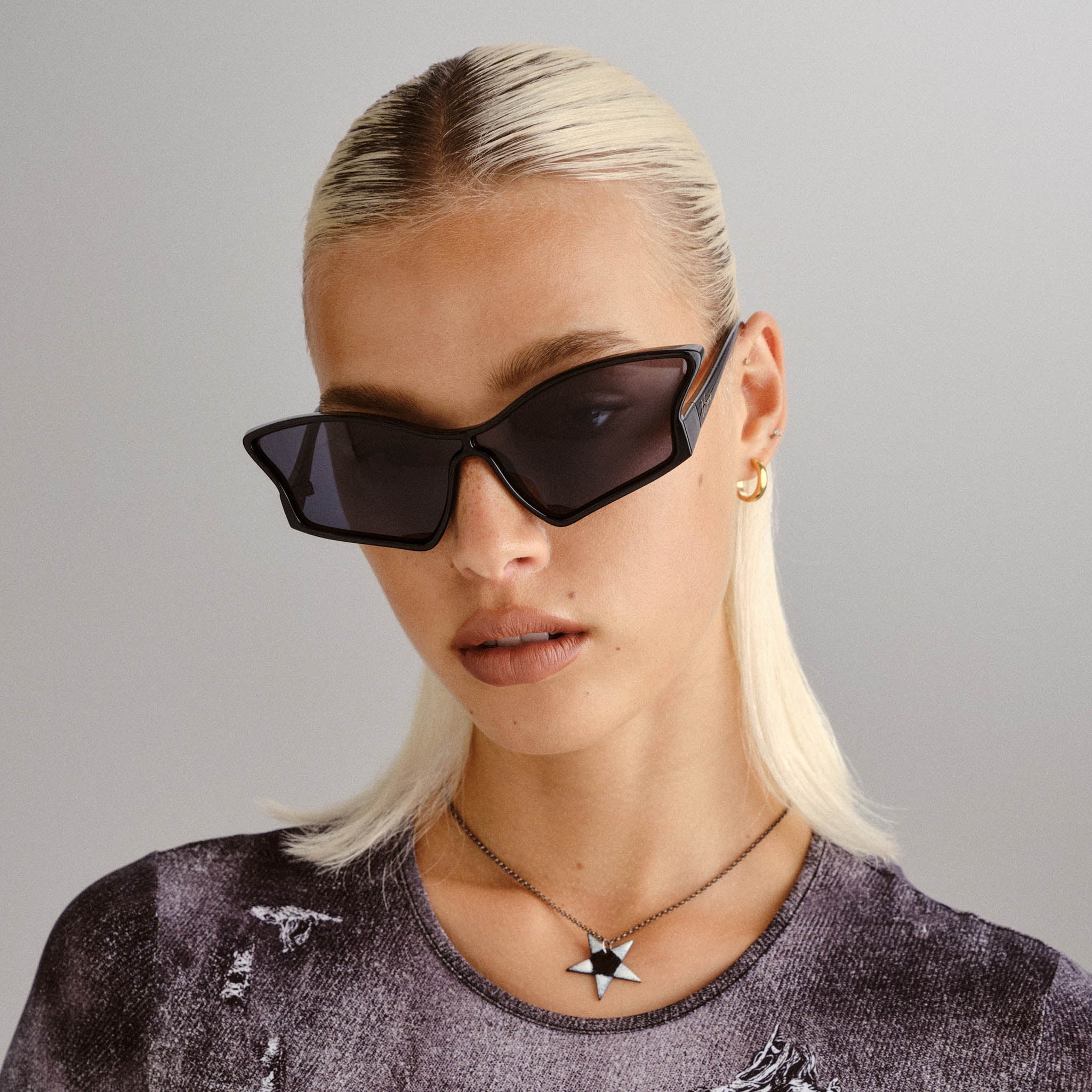 TAILFIN | BLACK | SMOKE MONO | SUNGLASSES