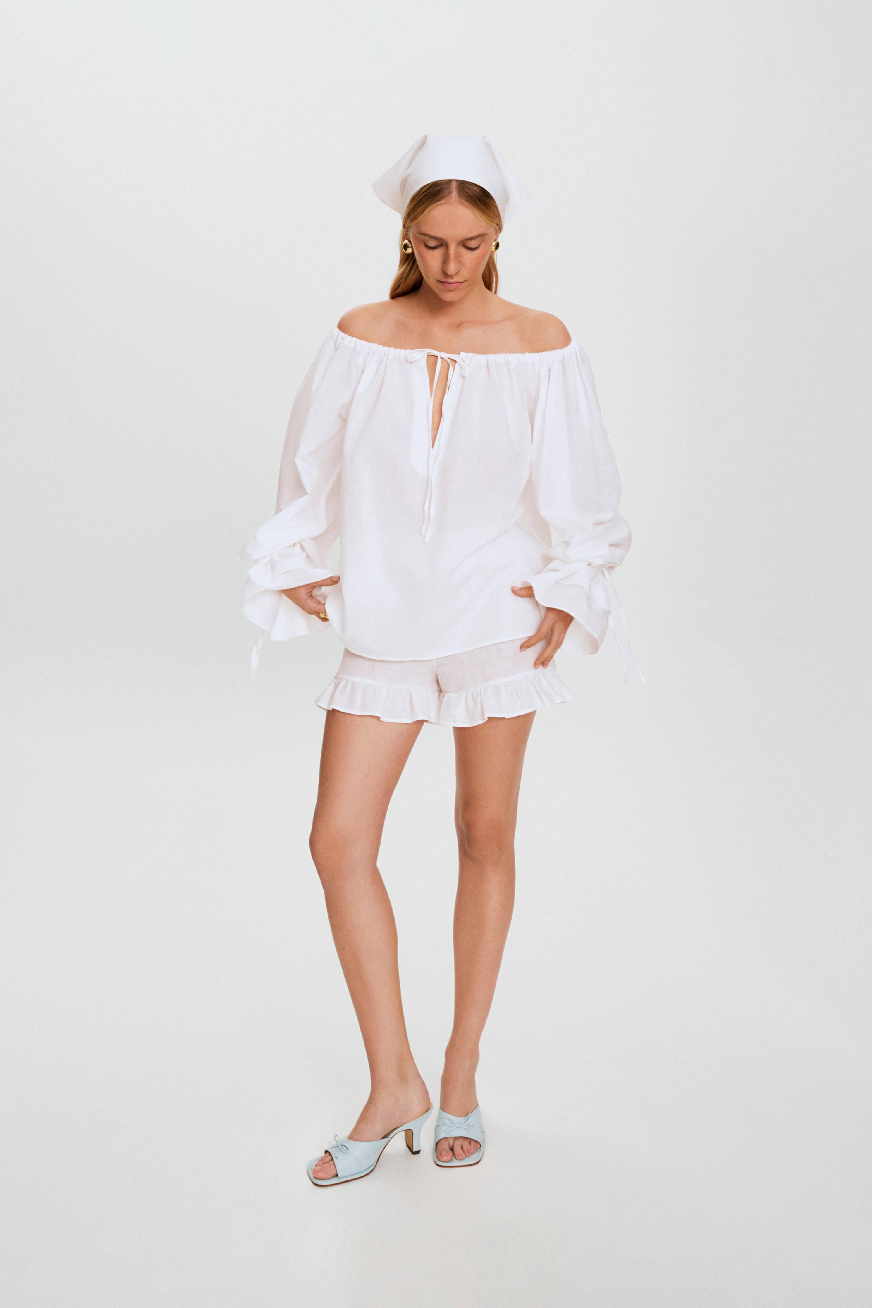 Cha-Cha Lounge Shorts with Headscarf in Milk