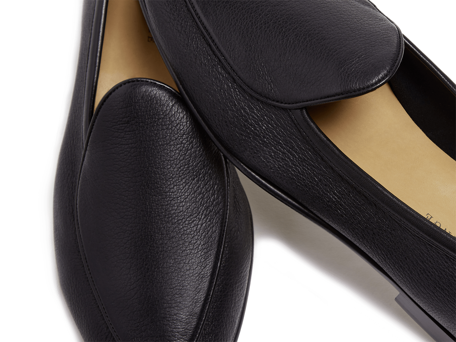 Sagan Classic Loafers in Black Deerskin